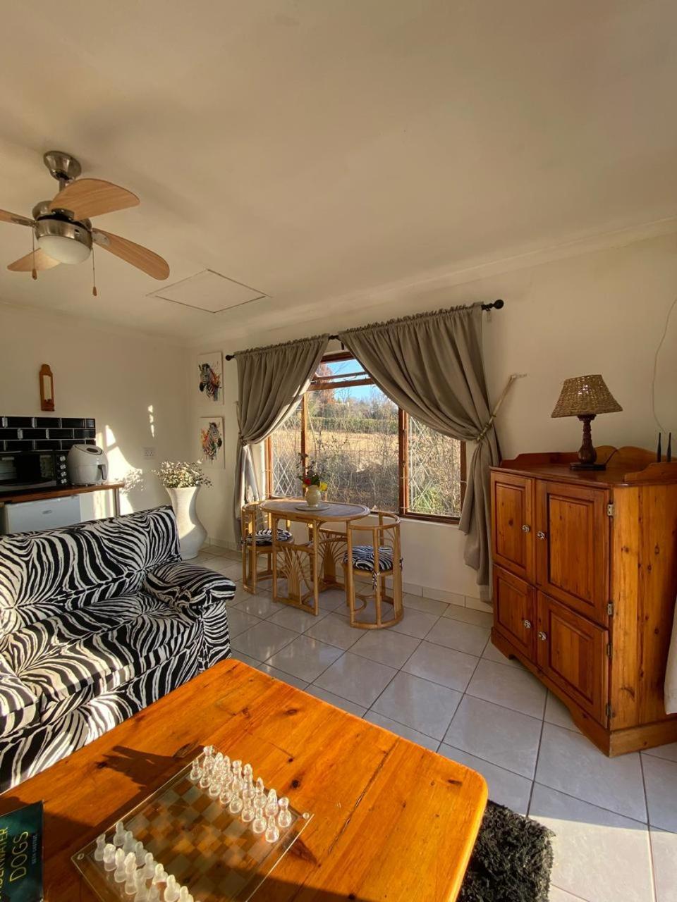 Sani Pass View Cottage Himeville Luaran gambar